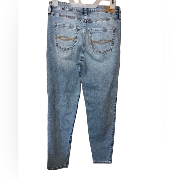 Abercrombie Distressed Kids High Rise Mini Mom Jeans - Picture 2 of 4